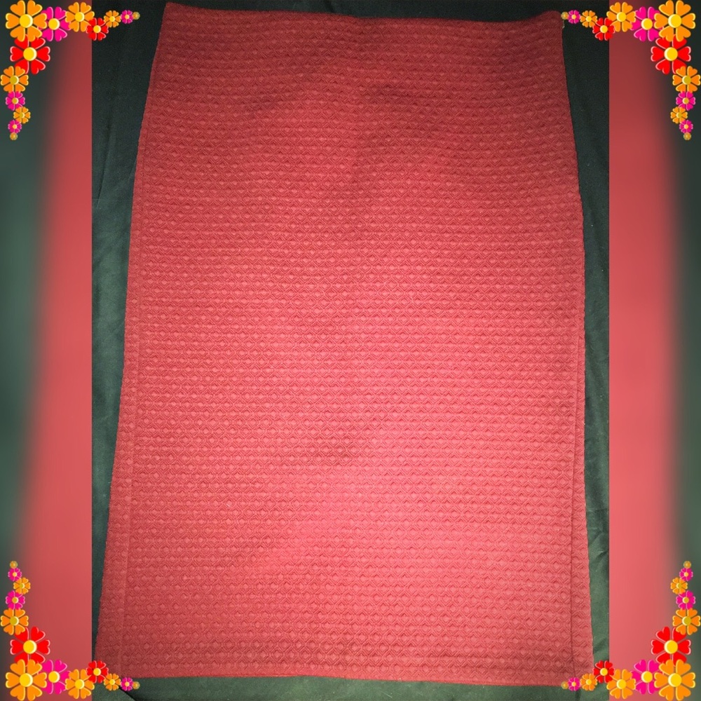 LOFT burgundy textured pencil skirt size Large